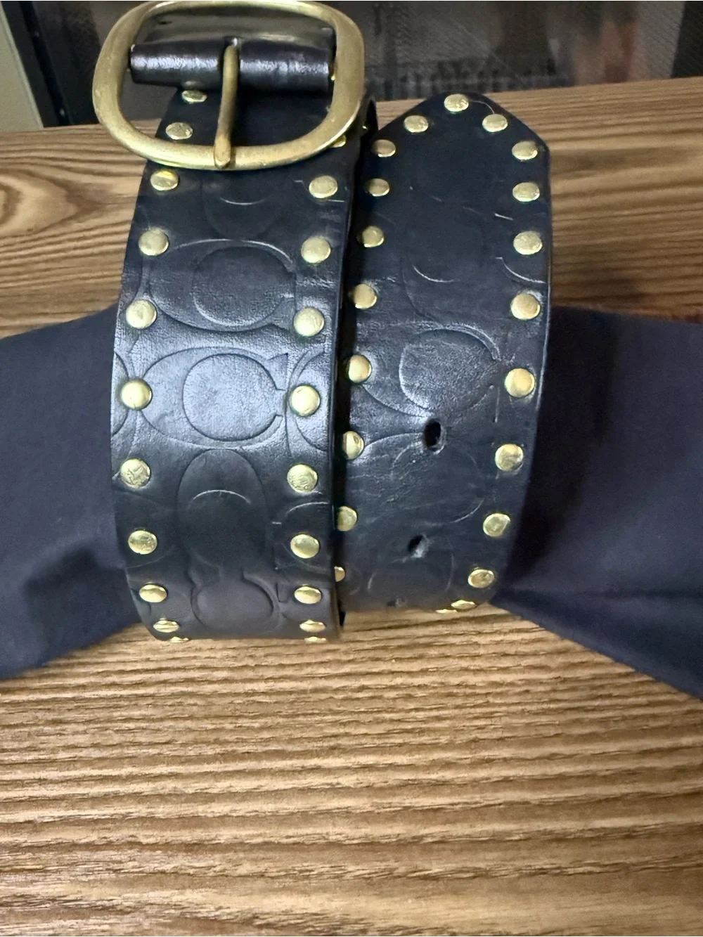 Coach Studded Black Leather Belt Brass Buckle Gold Tone Studs Size Sm 30-34”